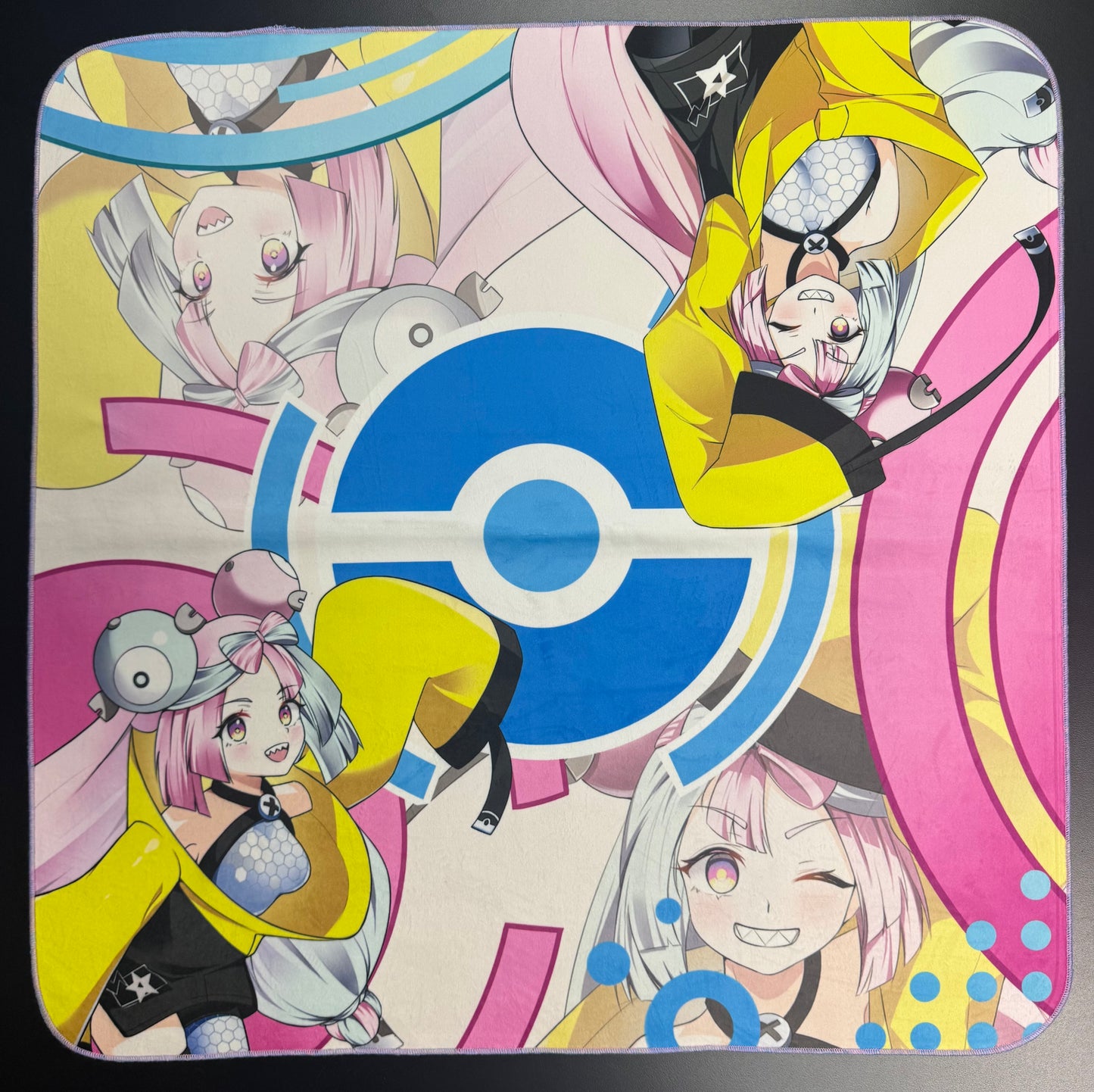 Iono Cloth 2-Player Play mat